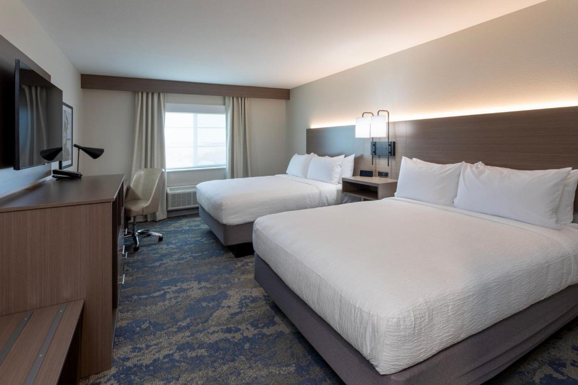 Grandstay Hotel & Suites Johnston-Des Moines, Ia Екстериор снимка